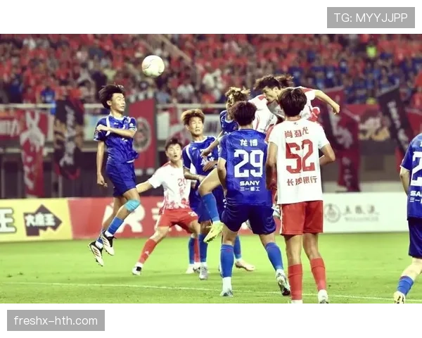 新赛季揭幕战引爆热议：超级联赛焦点对决精彩纷呈